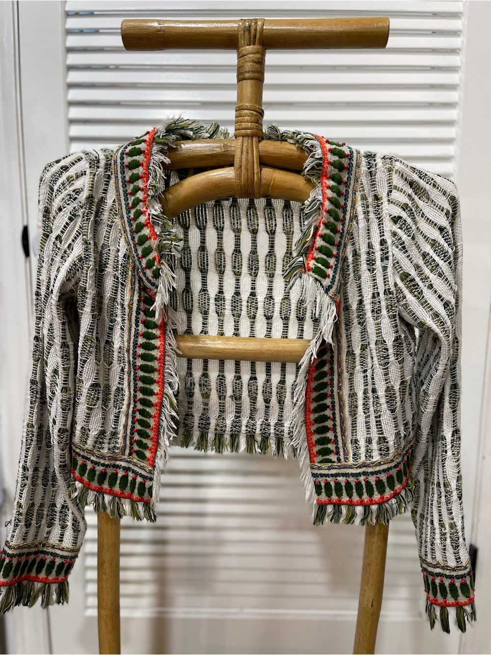 just bellina Woven Fringe Open Cardigan in White and Green